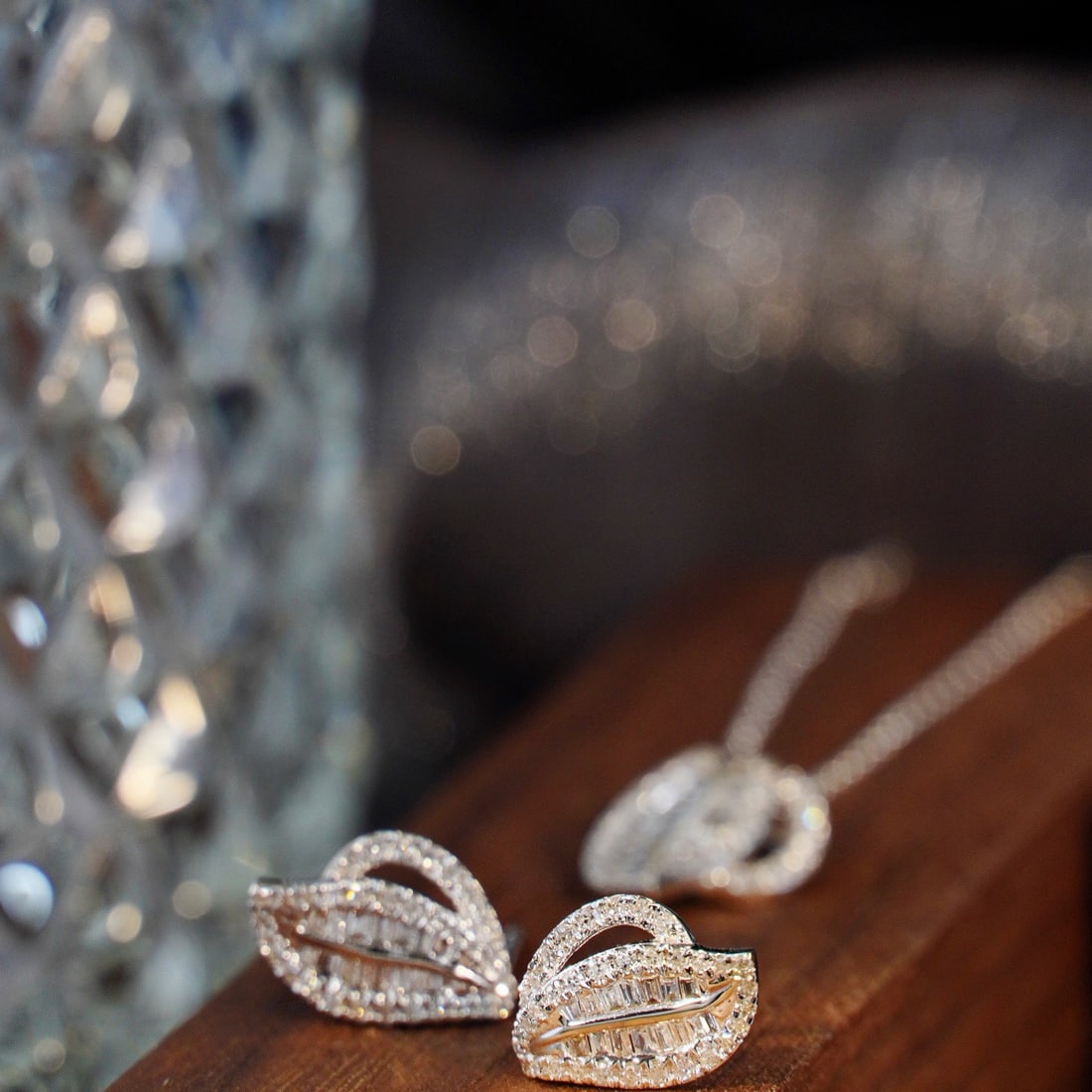 14k Gold 1.06 Ctw Natural H Diamond Jewelry Set - 4