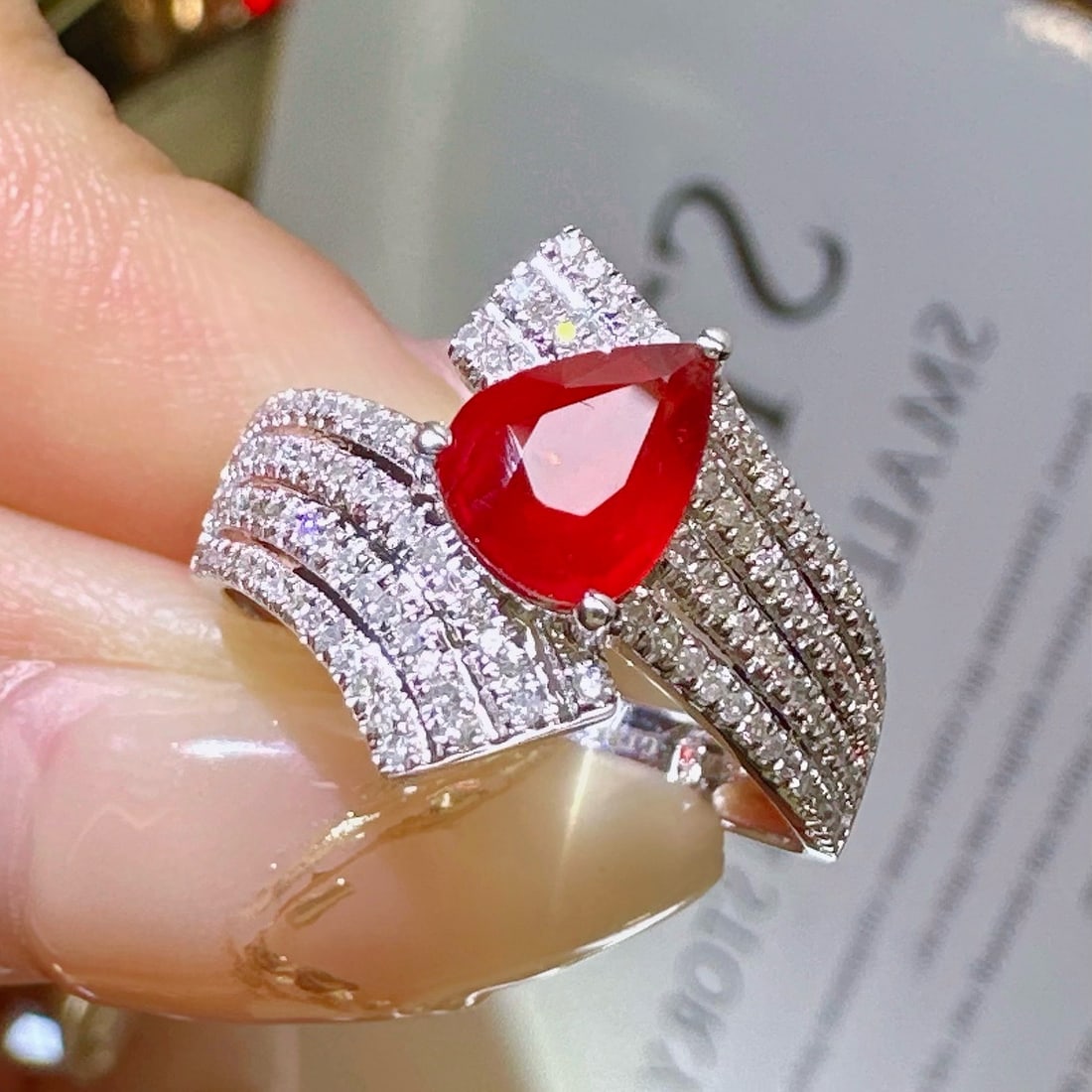 14k Gold 1.21 Ct Vivid Red Natural Ruby & Diamond Ring - 3