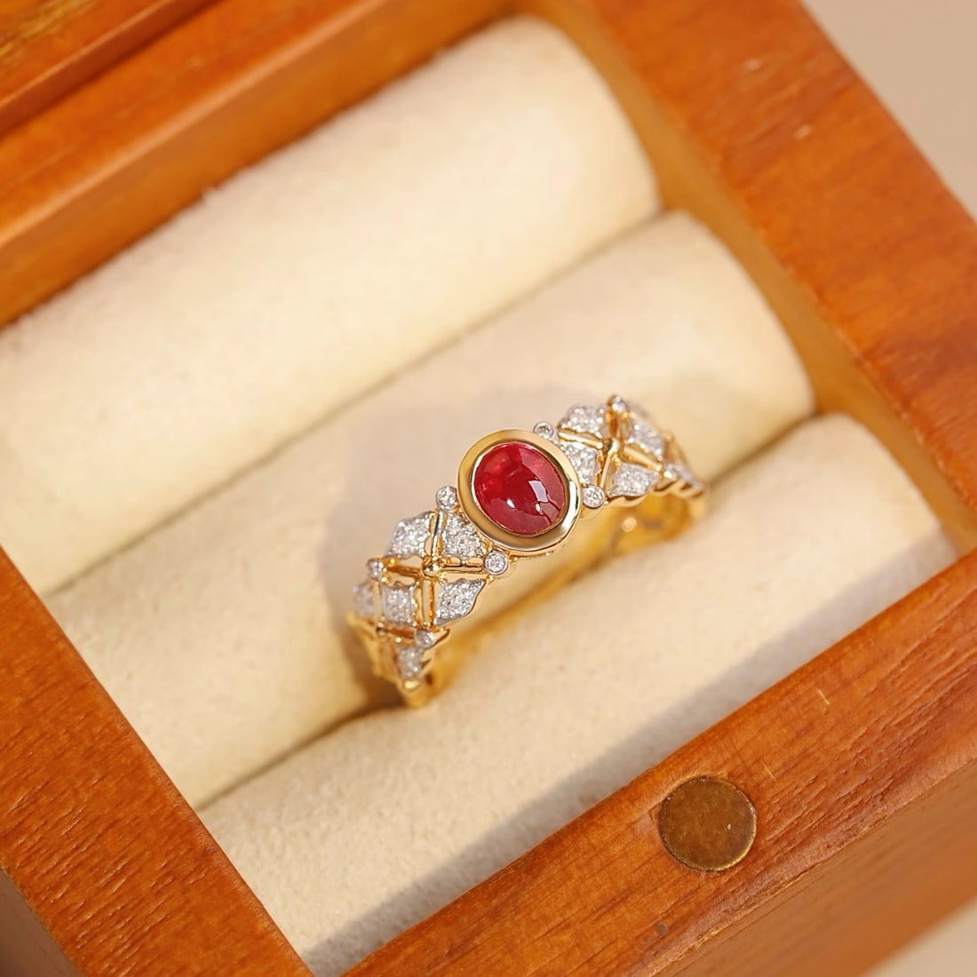 14k Gold 0.71 Ctw Natural Ruby & Diamond Ring - 3