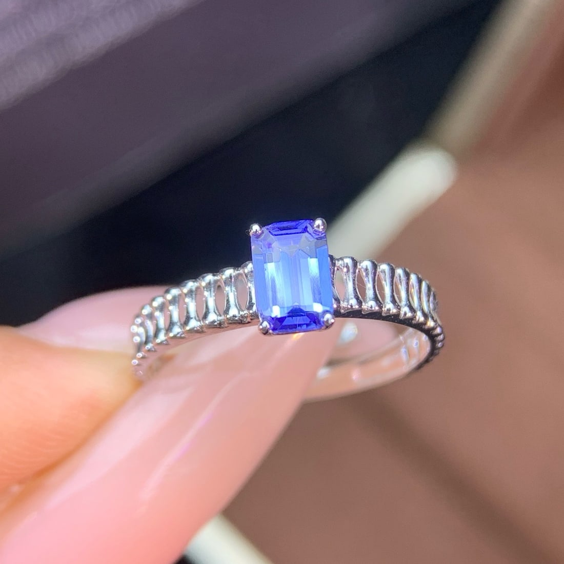 14k Gold 0.50 Ct Natural Tanzanite Ring - 3