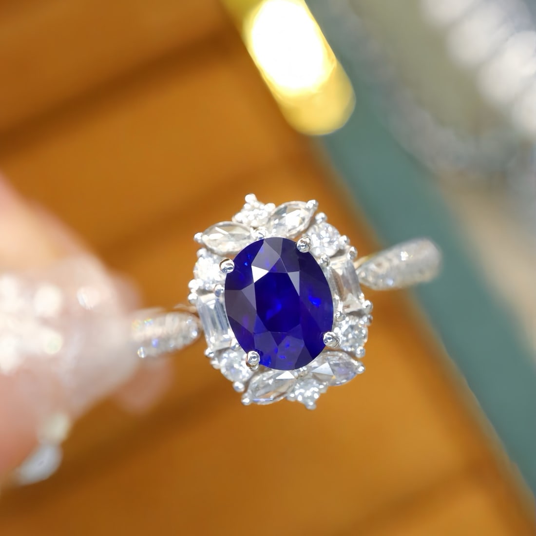 14k Gold 1.50 Ctw Vivid Blue Natural Sapphire & Diamond Ring: Ref:231174139 // gold content:14k gold // ring size:7. 25us // // main gemstone:sapphire // shape:oval // carat weight:1. 12ct // color:vivid blue // treatment:natural // // adjacent gemstone 2 : diam