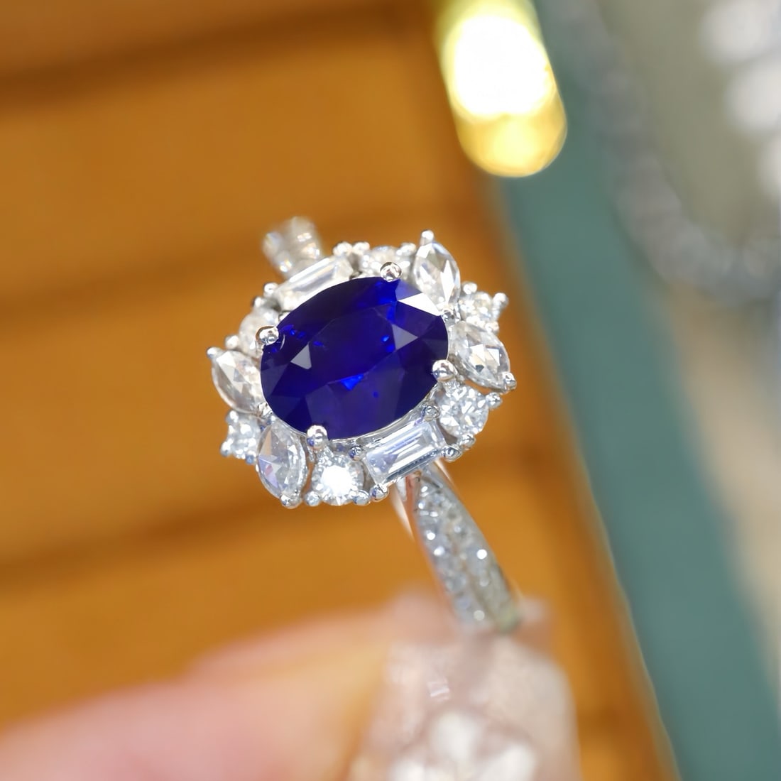 14k Gold 1.50 Ctw Vivid Blue Natural Sapphire & Diamond Ring - 2
