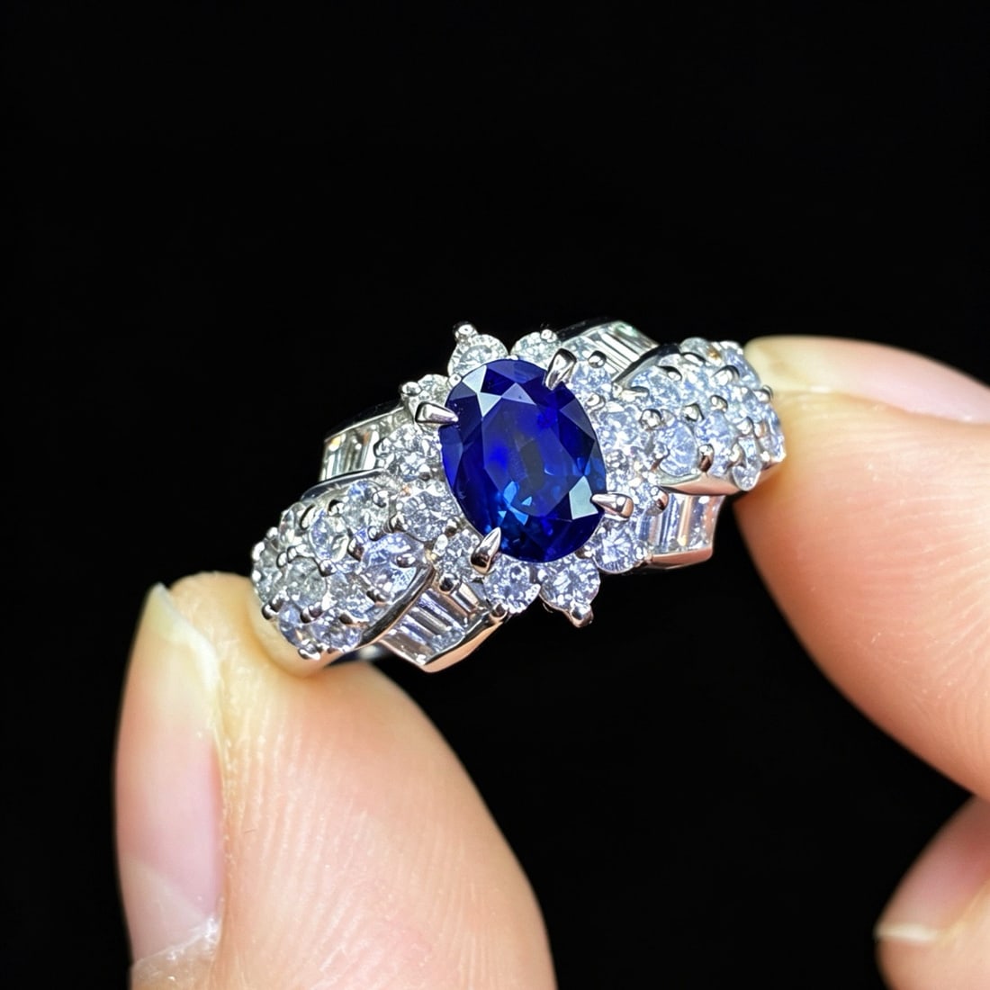 14k Gold 2.30 Ctw Vivid Blue Natural Sapphire & Diamond Ring - 2