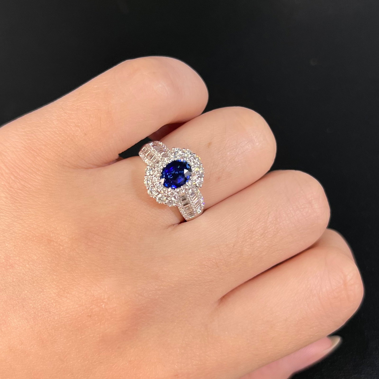 14k Gold 2.09 Ctw Natural Sapphire & Diamond Ring - 3