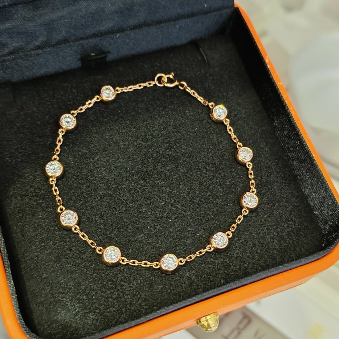 14k Gold 1.89 Ct Natural H Diamond Bracelet: Ref:231174143 // gold content:14k gold // main gemstone:diamond // shape:round // carat weight:1. 89ct // clarity grade:vs-si // color:h // treatment:natural // cut grade:g // Condition: New Low