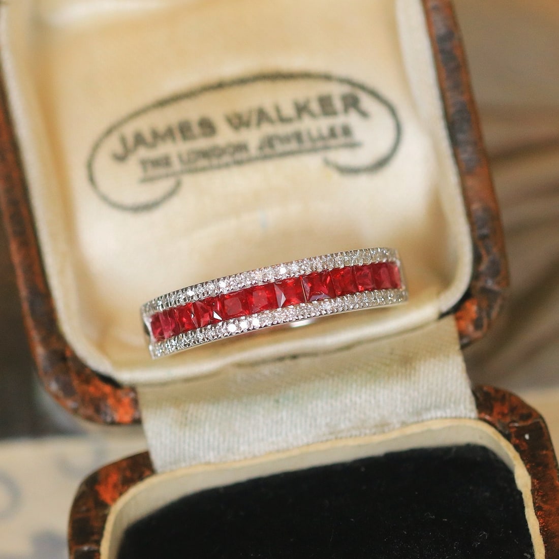 14k Gold 1.18 Ctw Natural Ruby & Diamond Ring: Ref:231174151 // gold content:14k gold // ring size:7. 25us // // main gemstone:ruby // shape:princess // carat weight:1. 00ct // color:red // treatment:natural // // adjacent gemstone 2 : diamond //