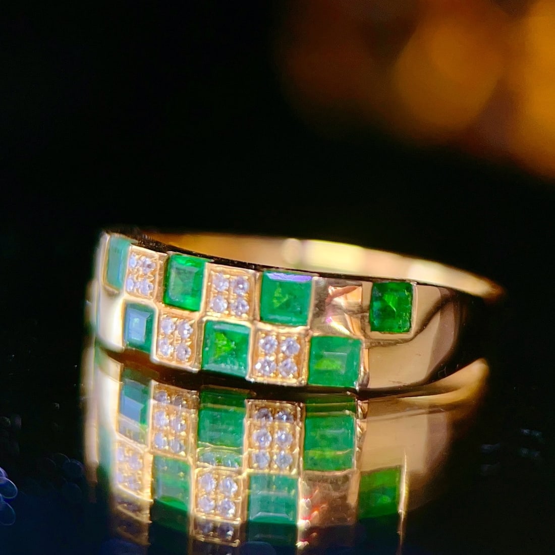 14k Gold 0.8 Ct Natural Emerald & Diamond Ring - 3