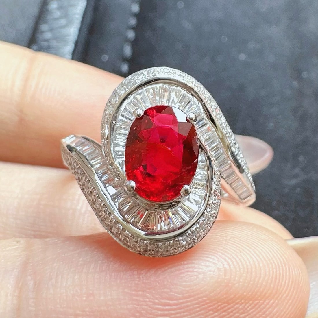 14k Gold 1.05 Ct Natural Ruby & Diamond Ring - 3