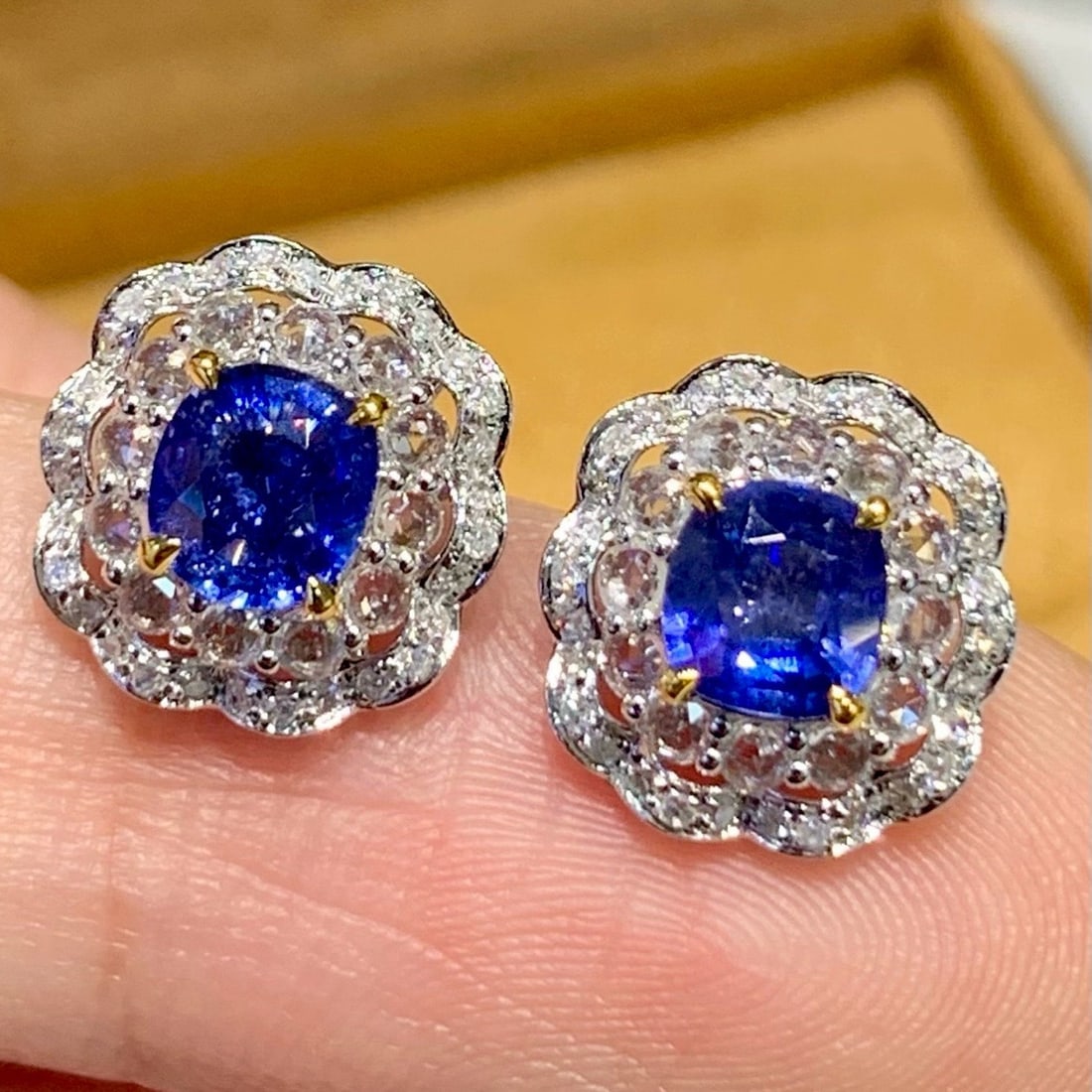 14k Gold 1 Ct Natural Blue Turquoise & Diamond & Sapphire Earrings - 3