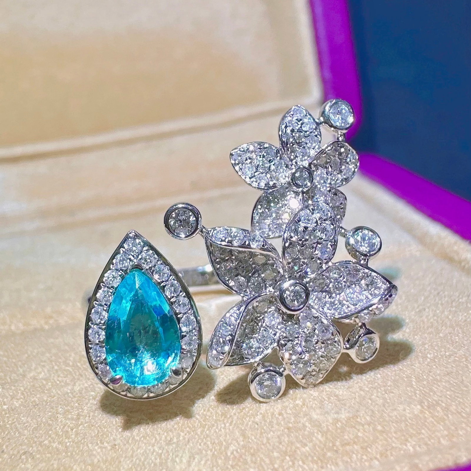 14k Gold 1.11 Ctw Natural Paraiba Tourmaline & Diamond Ring - 2