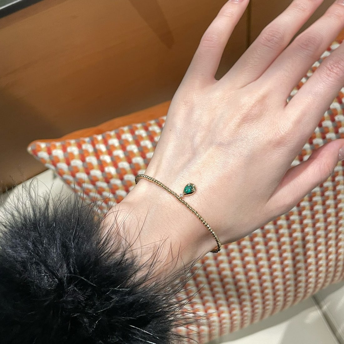 14k Gold 0.1 Ct Natural Emerald & Diamond Bangle - 2