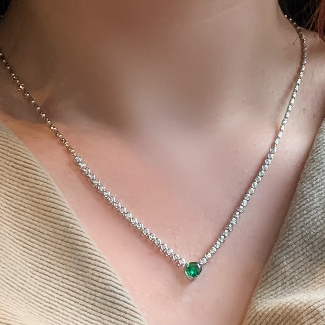 14k Gold 1.31 Ctw Natural Emerald & Diamond Necklace - 3