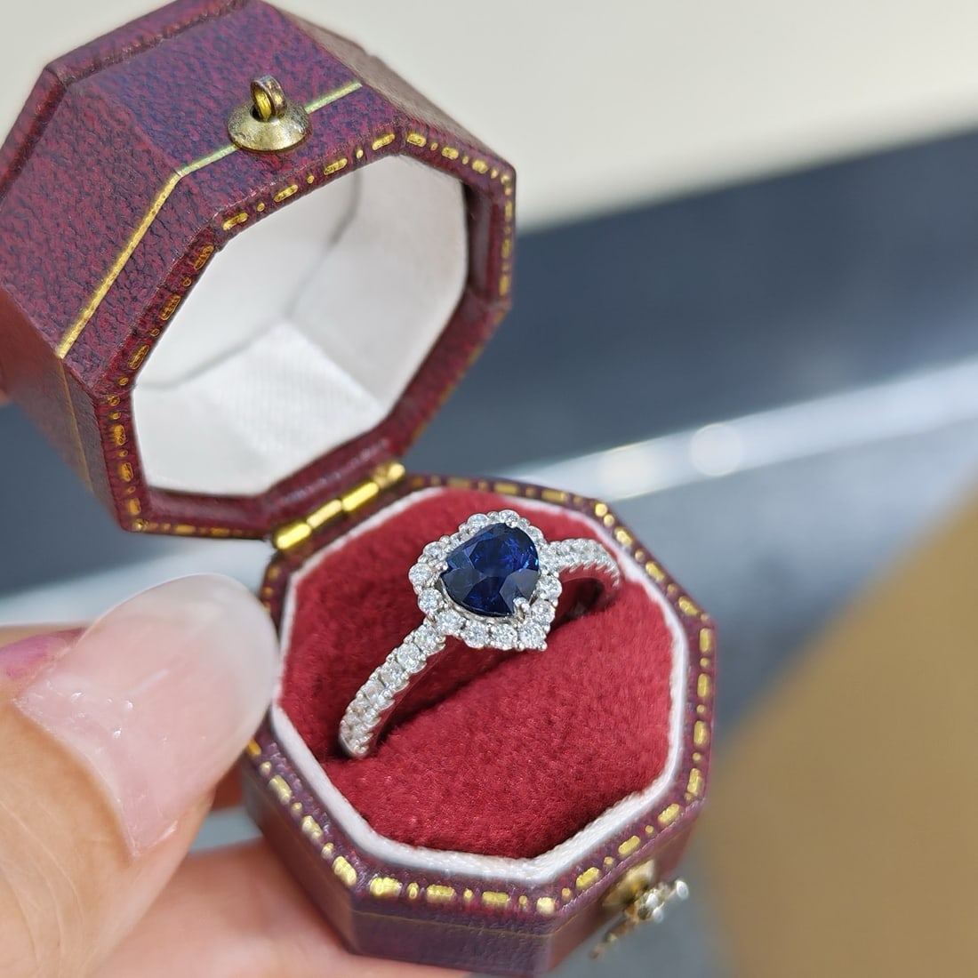 14k Gold 1.41 Ctw Natural Sapphire & Diamond Ring - 4