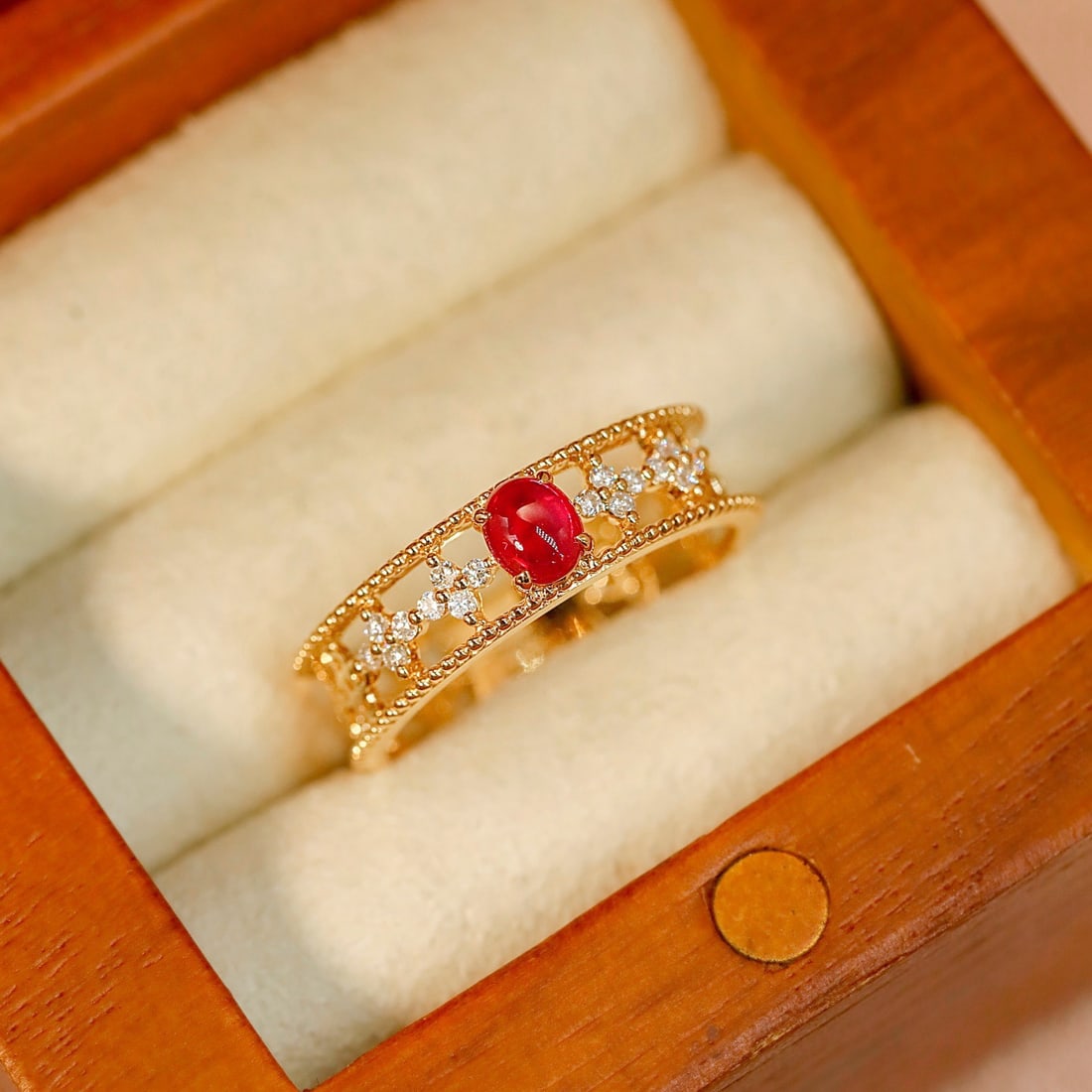 14k Gold 0.51 Ctw Natural Ruby & Diamond Ring: Ref:231174224 // gold content:14k gold // ring size:7. 25us // // main gemstone:ruby // shape:oval // carat weight:0. 4ct // color:pigeonblood red // treatment:natural // // adjacent gemstone 2 :