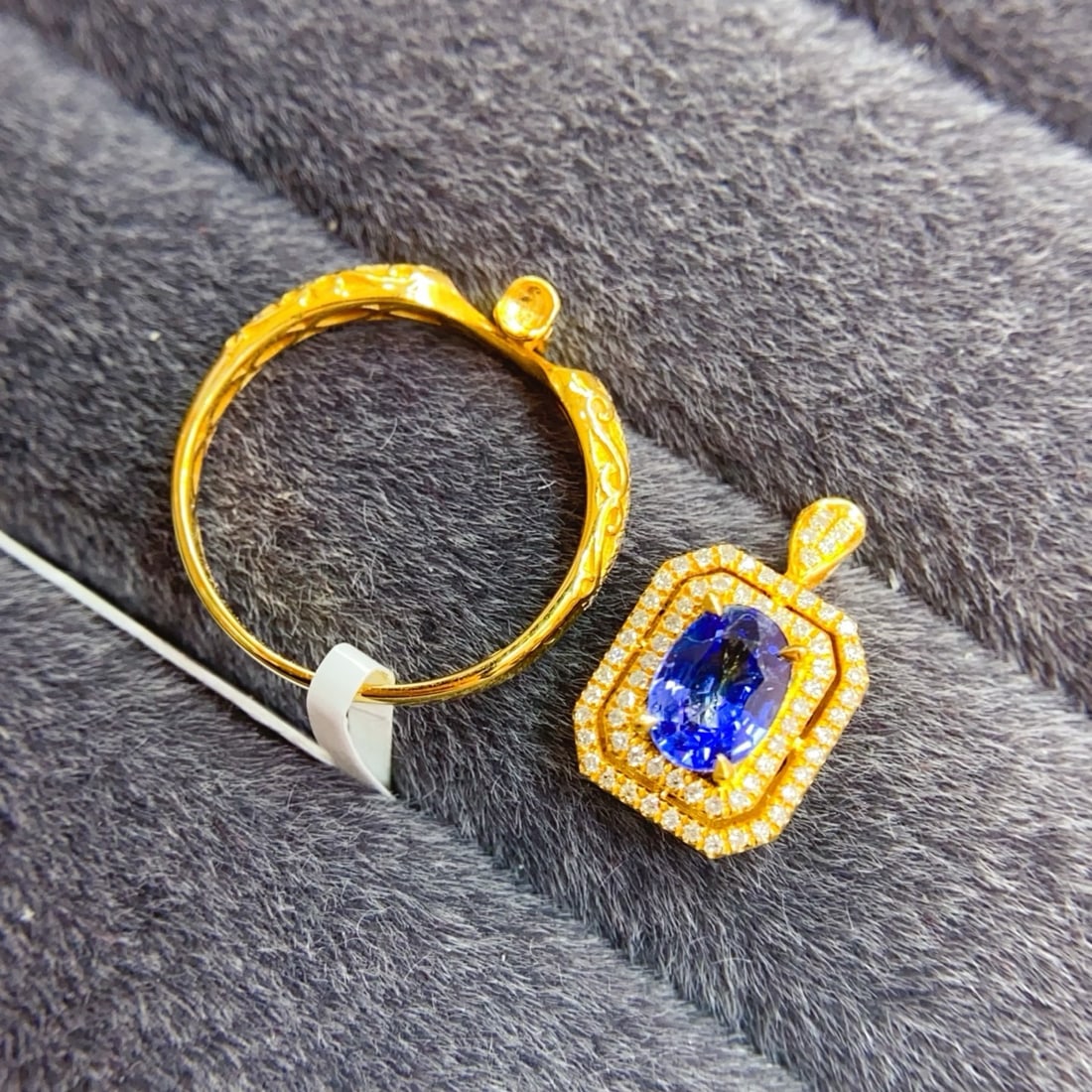 14k Gold 1.2 Ct Natural Sapphire & Diamond Ring/pendant( Without Chain ) - 4