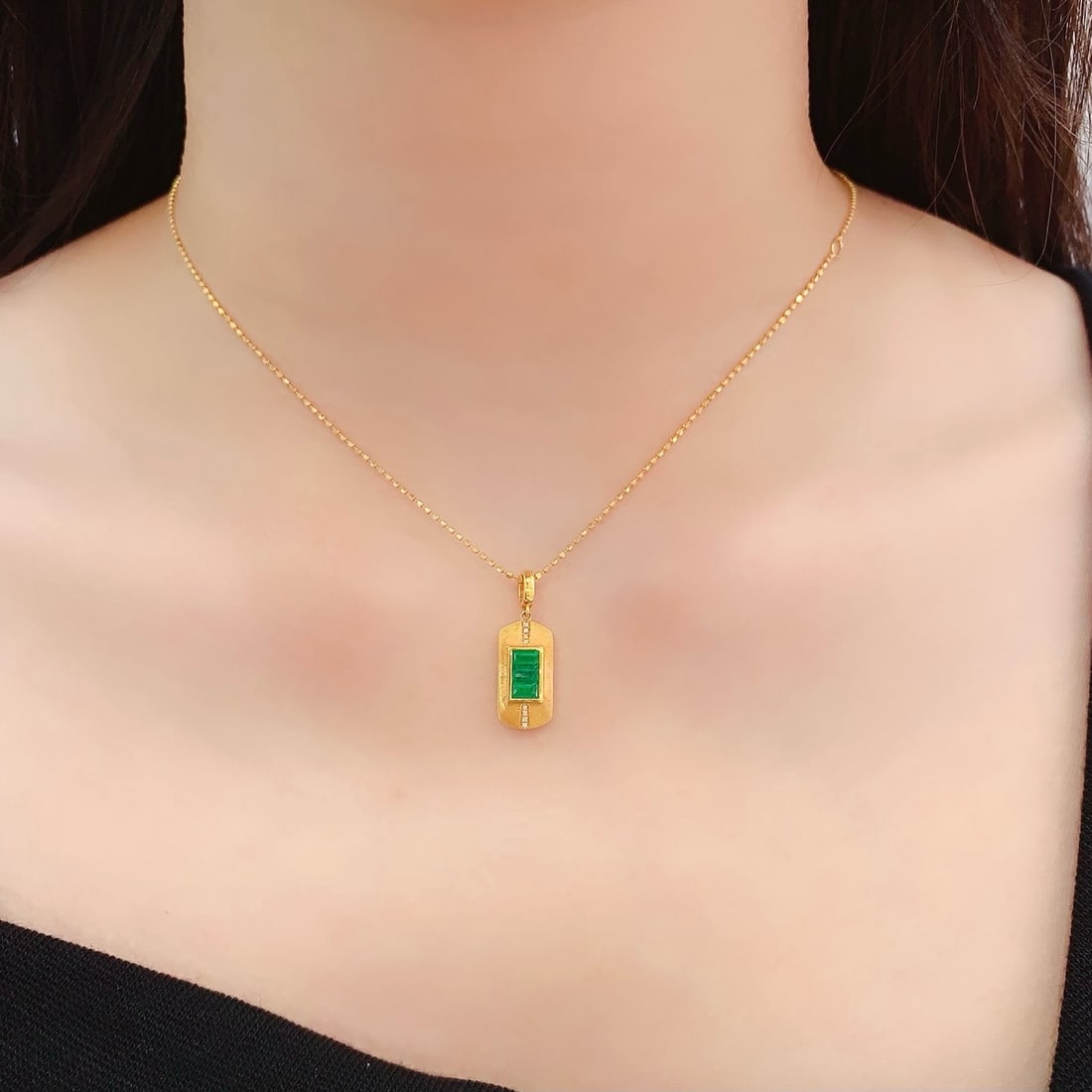 14k Gold 0.8 Ct Natural Emerald & Diamond Pendant( Without Chain ) - 6