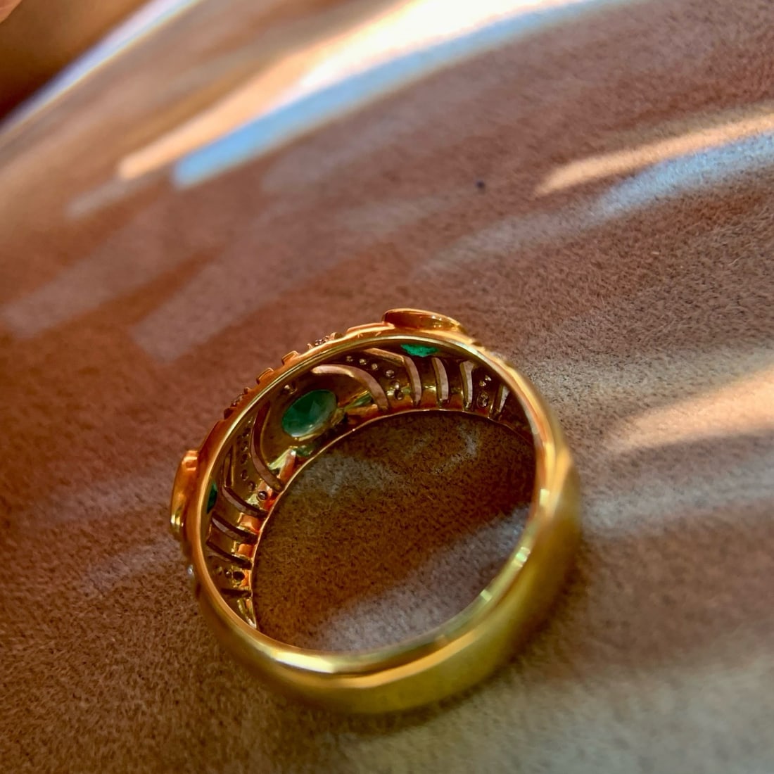 14k Gold 0.65 Ctw Natural Emerald & Diamond Ring - 4