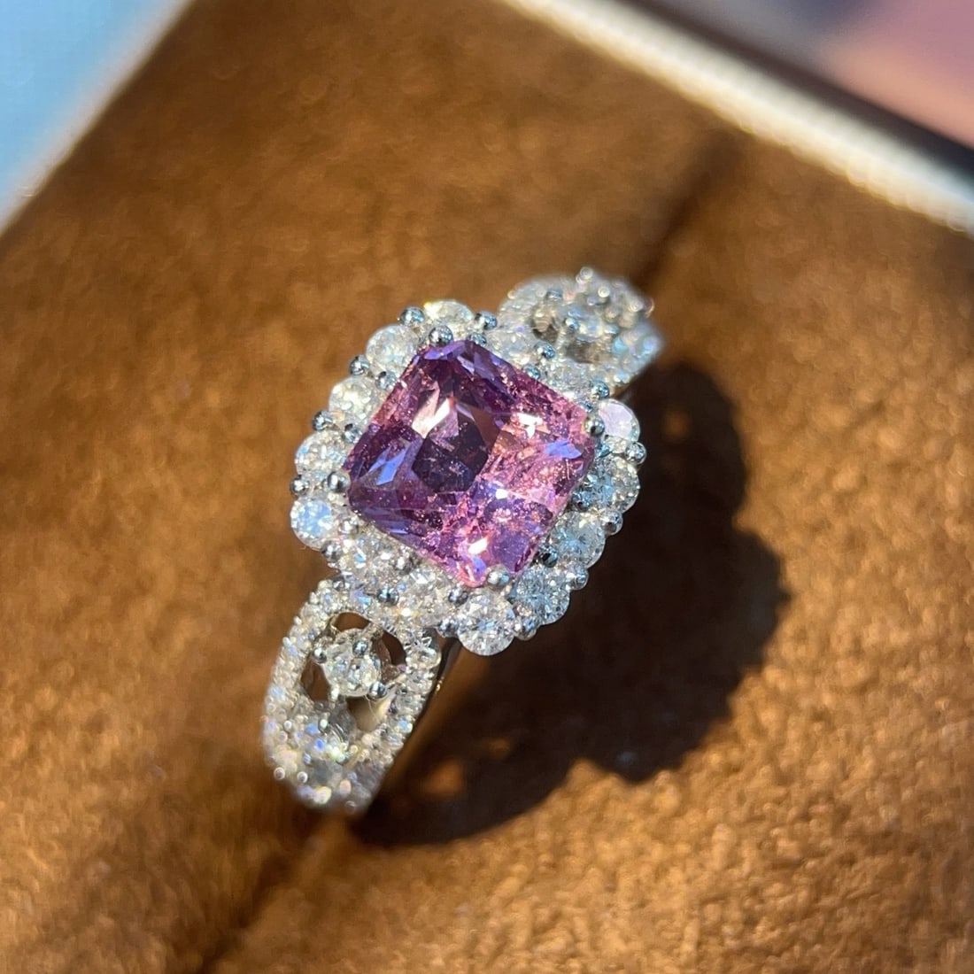 14k Gold 2.09 Ctw Natural Sapphire & Diamond Ring - 4