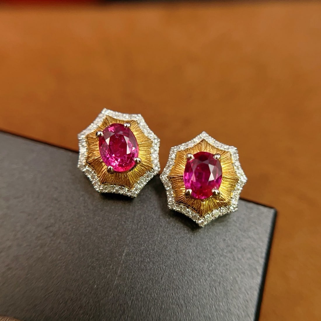14k Gold 1.00 Ct Natural Ruby & Diamond Earrings - 3