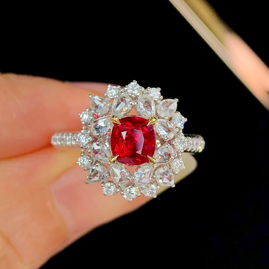 14k Gold 1.59 Ctw Natural Spinel & Diamond Ring: Ref:231174286 // gold content:14k gold // ring size:7. 25us // // main gemstone:spinel // shape:cushion // carat weight:0. 96ct // color:red // treatment:natural // // adjacent gemstone 2 : diamond