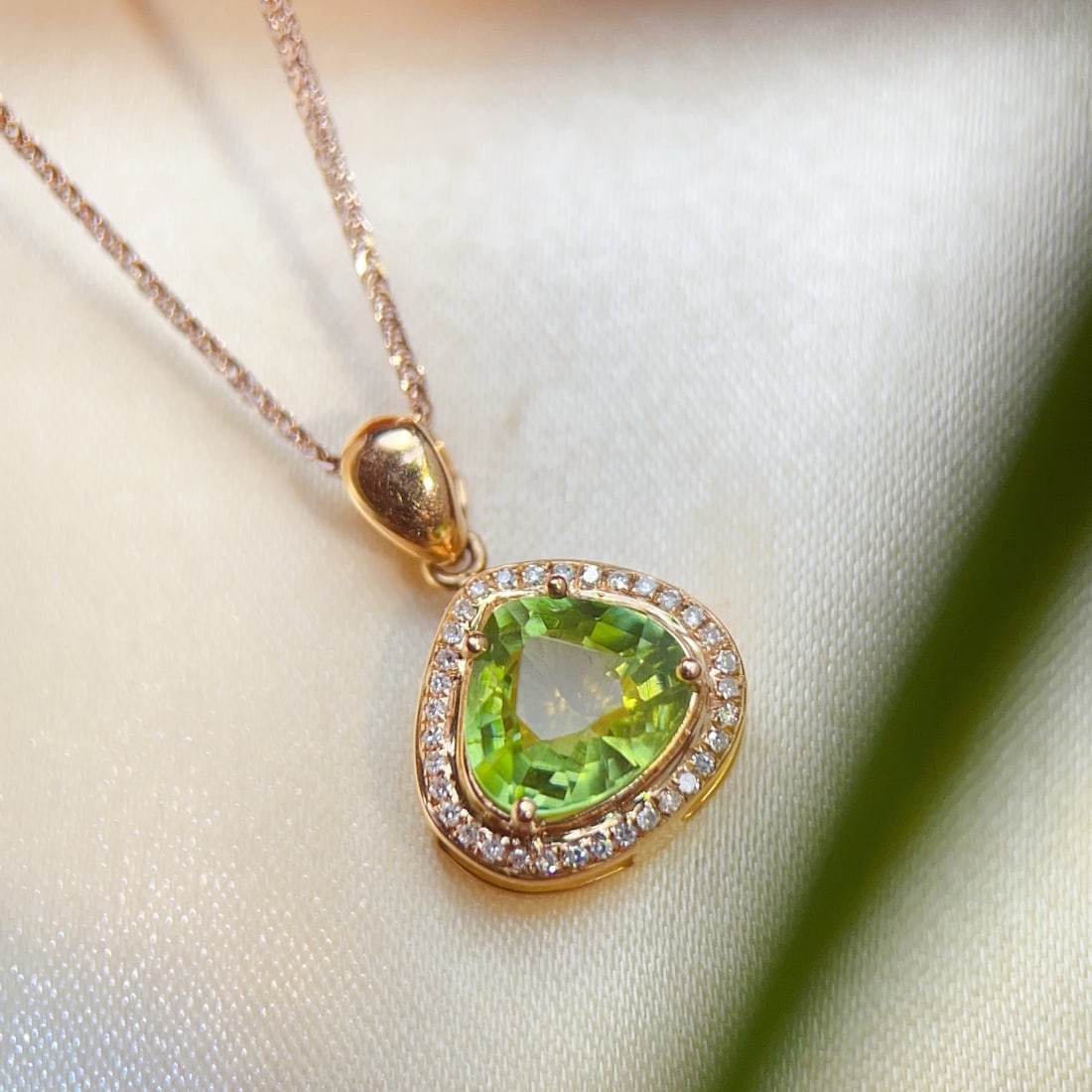 14k Gold 1.75 Ctw Natural Tourmaline & Diamond Pendant( Without Chain ) - 2