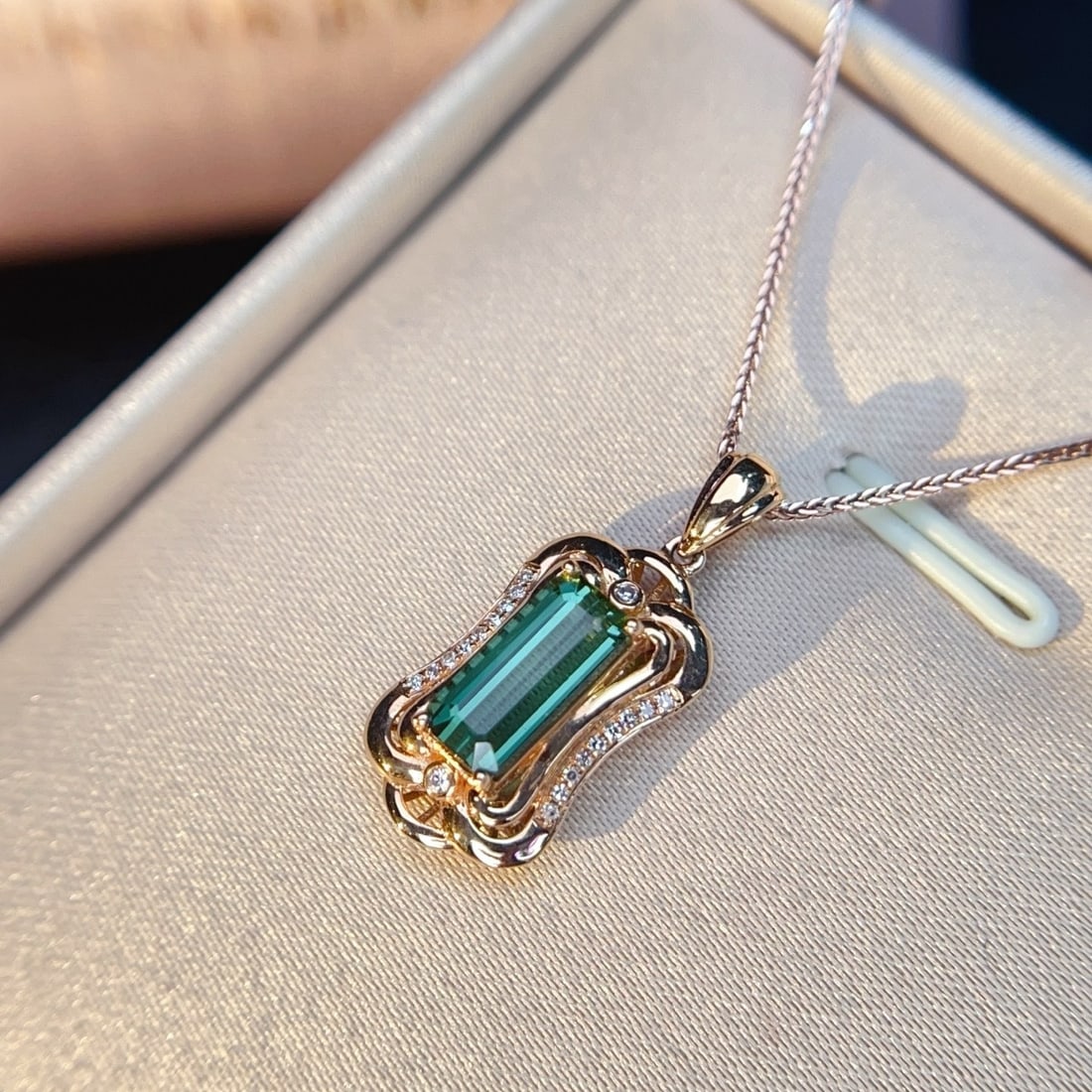 14k Gold 2.31 Ctw Natural Tourmaline & Diamond Pendant( Without Chain ) - 4