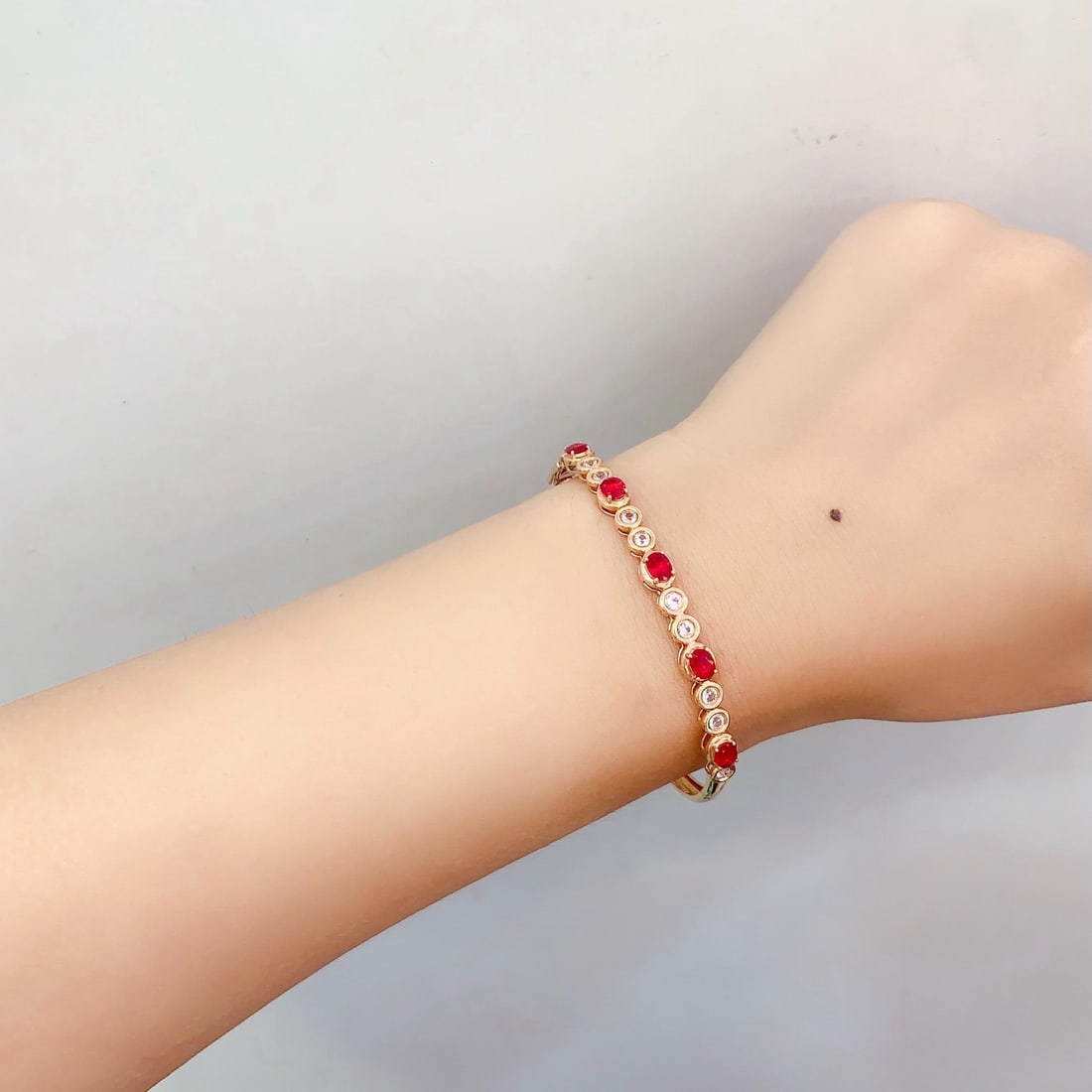 14k Gold 2 Ct Natural Ruby & Sapphire Bangle - 6