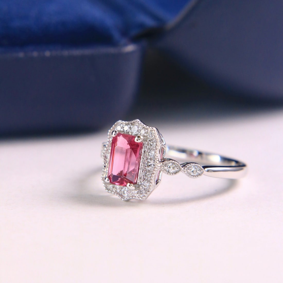 14k Gold 1.23 Ctw Natural Spinel & Diamond Ring - 4