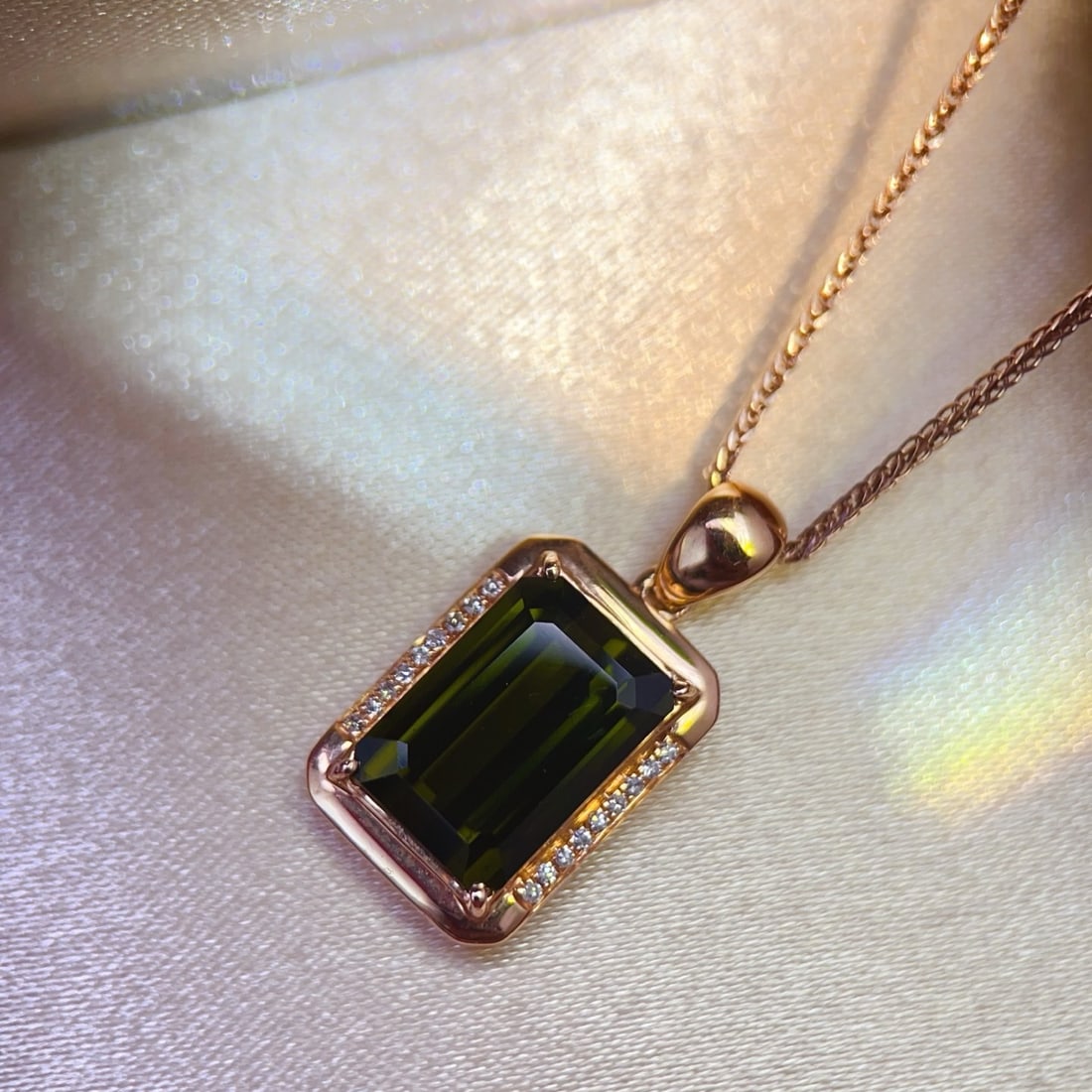 14k Gold 3.60 Ctw Natural Tourmaline & Diamond Pendant( Without Chain ) - 4