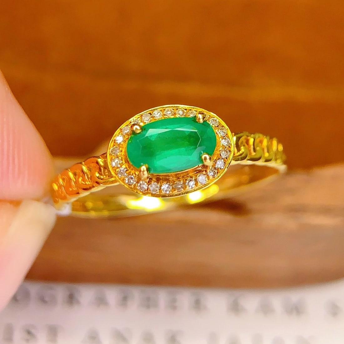 14k Gold 0.55 Ct Natural Emerald & Diamond Ring - 5
