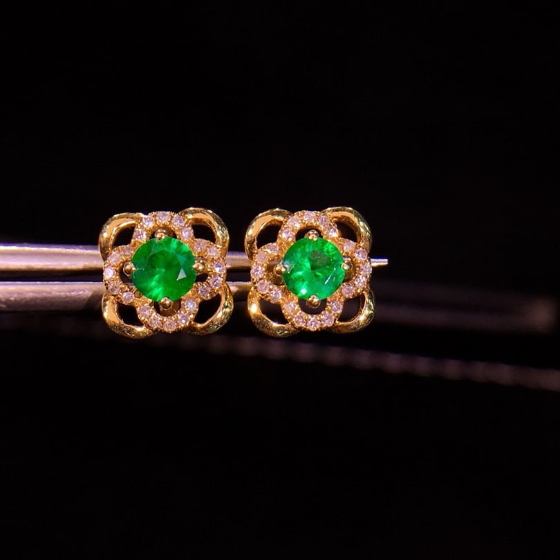14k Gold 0.7 Ct Natural Emerald & Diamond Earrings - 2