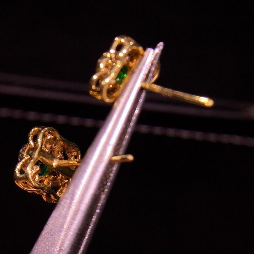 14k Gold 0.7 Ct Natural Emerald & Diamond Earrings - 5
