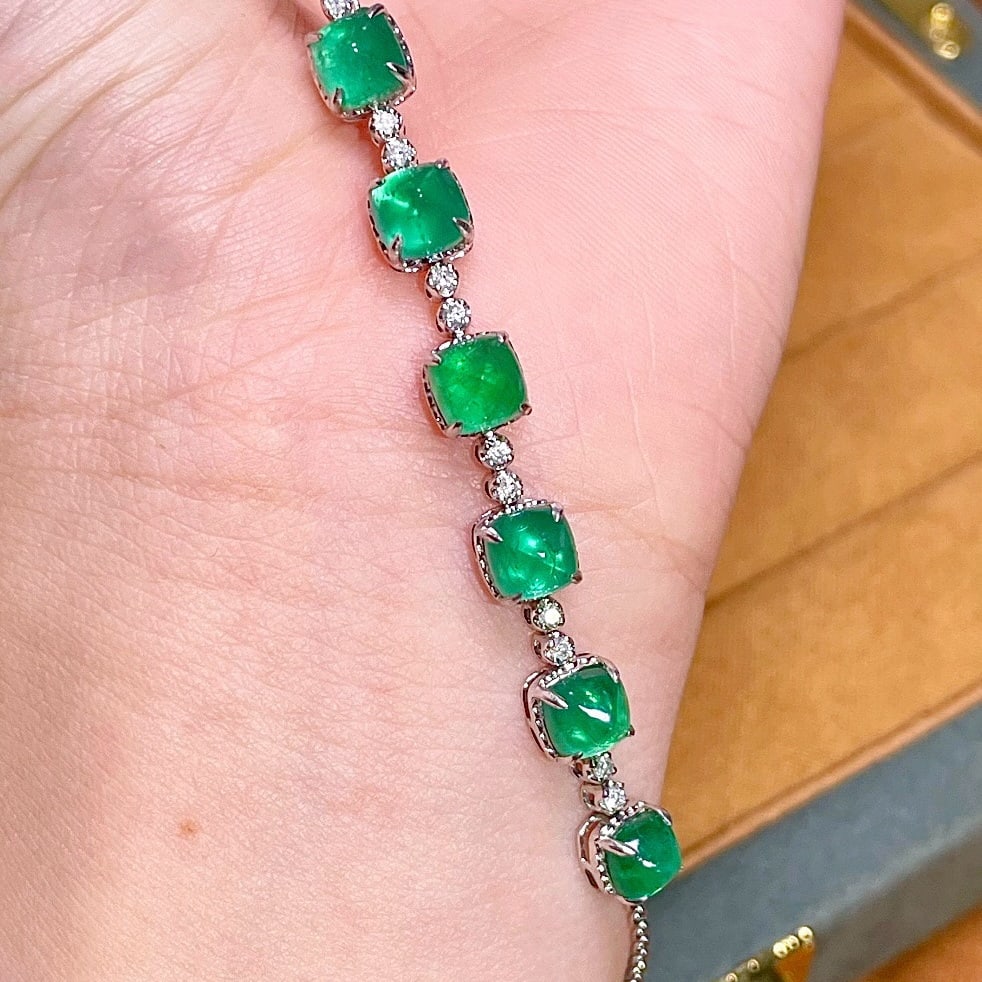 14k Gold 6.70 Ctw Natural Emerald & Diamond Bracelet - 2