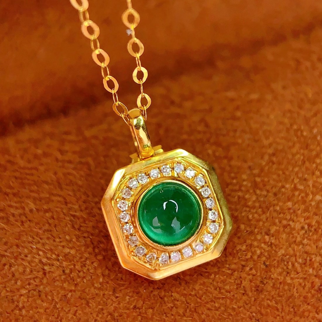 14k Gold 0.45 Ct Natural Emerald & Diamond Necklace - 2