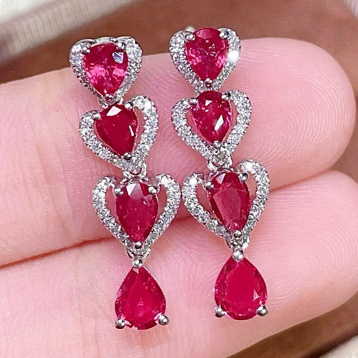 14k Gold 1.65 Ct Natural Ruby & Diamond Earrings: Ref:231174324 // gold content:14k gold // main gemstone:ruby // shape:pear // carat weight:1. 65ct // color:red // treatment:natural // // adjacent gemstone 2 : diamond // number of stones:90 //