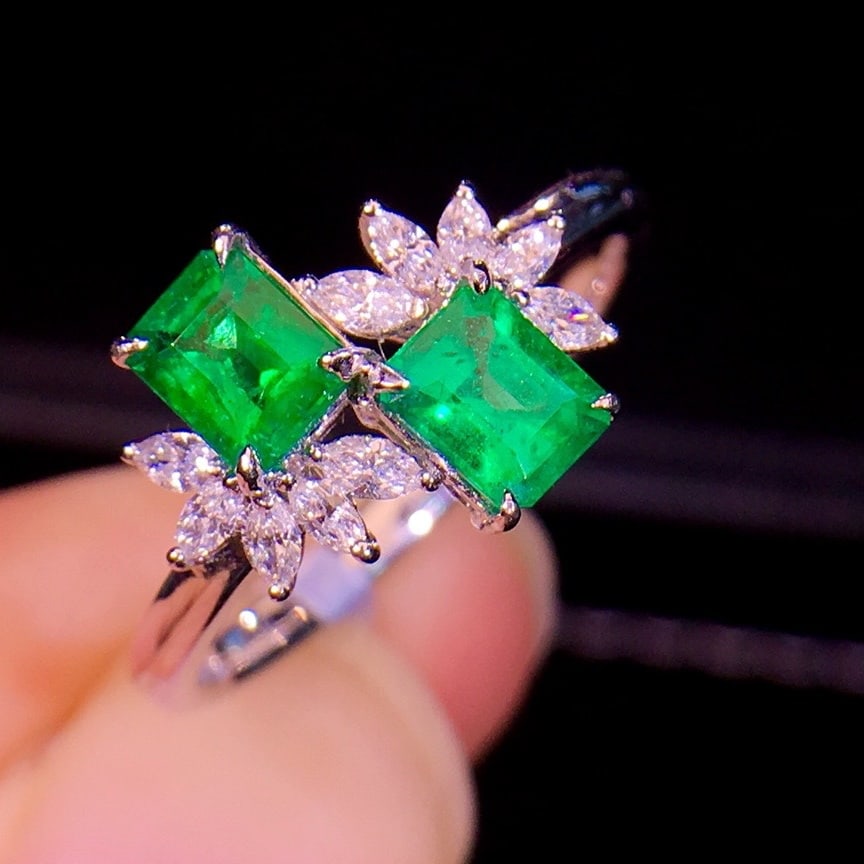 14k Gold 1.34 Ctw Natural Emerald & Diamond Ring - 4