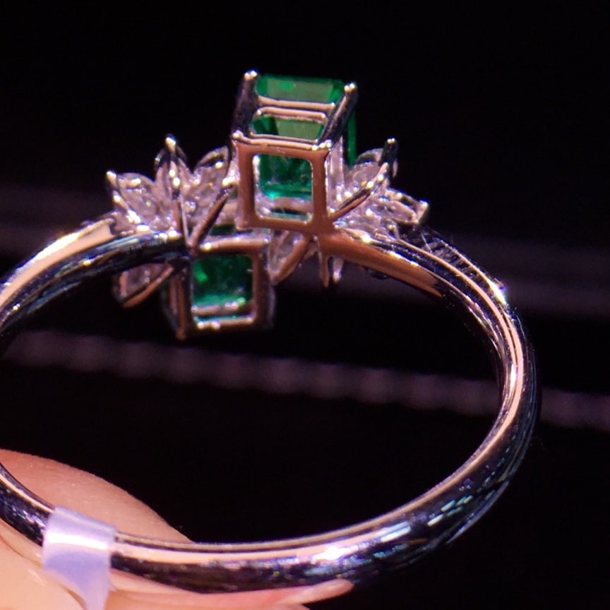 14k Gold 1.34 Ctw Natural Emerald & Diamond Ring - 5