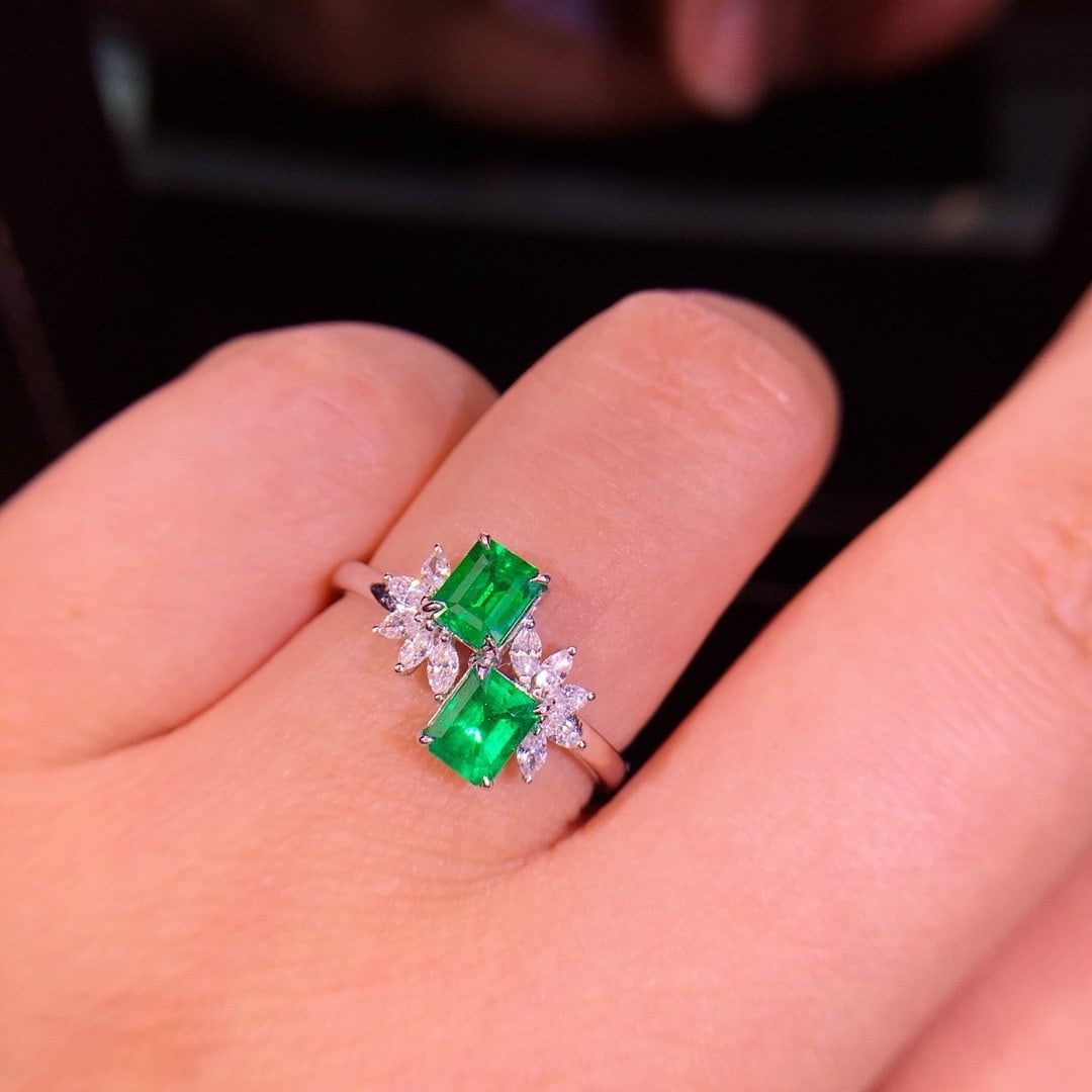14k Gold 1.34 Ctw Natural Emerald & Diamond Ring - 6