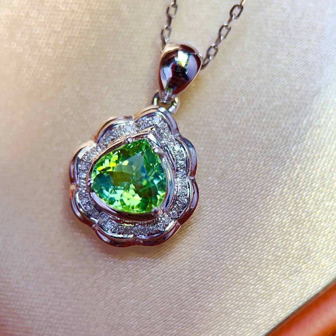 14k Gold 1.66 Ctw Natural Tourmaline & Diamond Pendant( Without Chain ) - 4