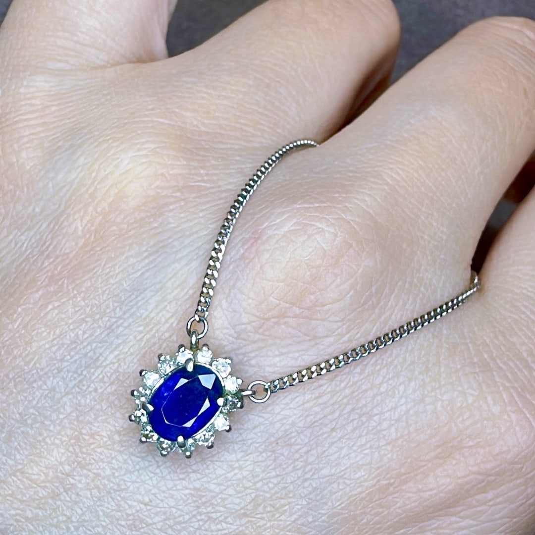 14k Gold 1.59 Ctw Natural Sapphire & Diamond Necklace: Ref:231174354 // gold content:14k gold // main gemstone:sapphire // shape:oval // carat weight:1. 32ct // color:blue // treatment:natural // // adjacent gemstone 2 : diamond // shape:round // carat
