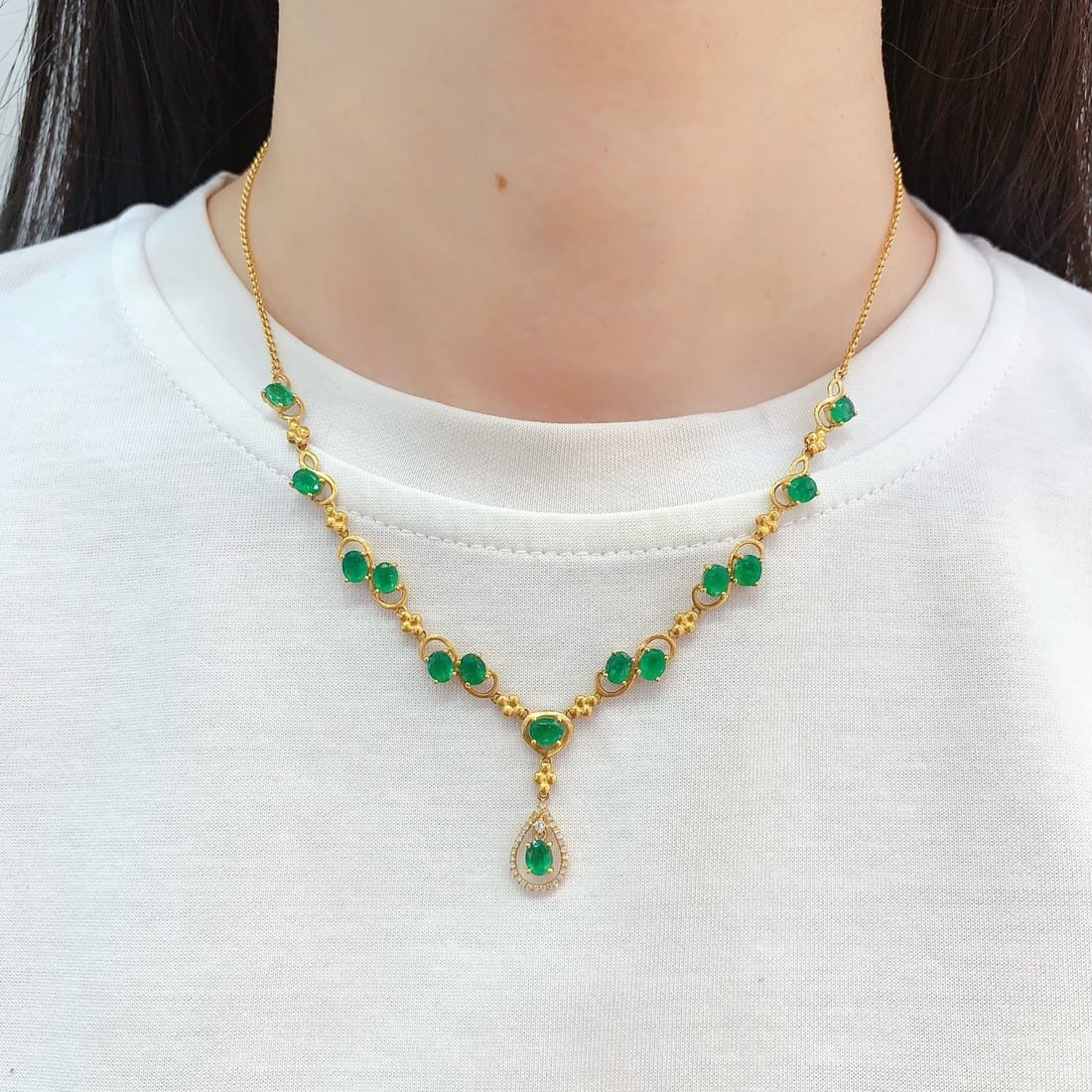 14k Gold 5.82 Ct Natural Emerald & Diamond Necklace - 5