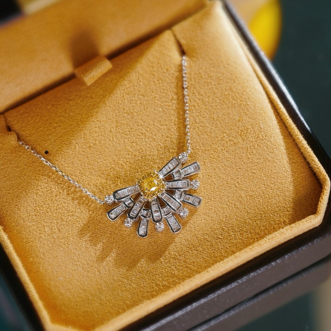 14k Gold 0.73 Ctw Natural Yellow Diamond & Diamond Necklace - 6