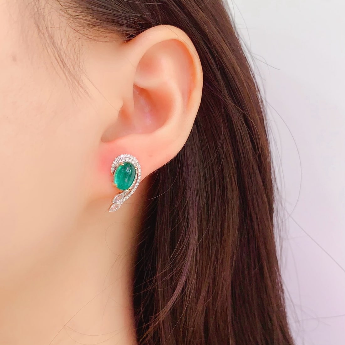 14k Gold 3.58 Ct Natural Emerald & Diamond & Sapphire Earrings - 6