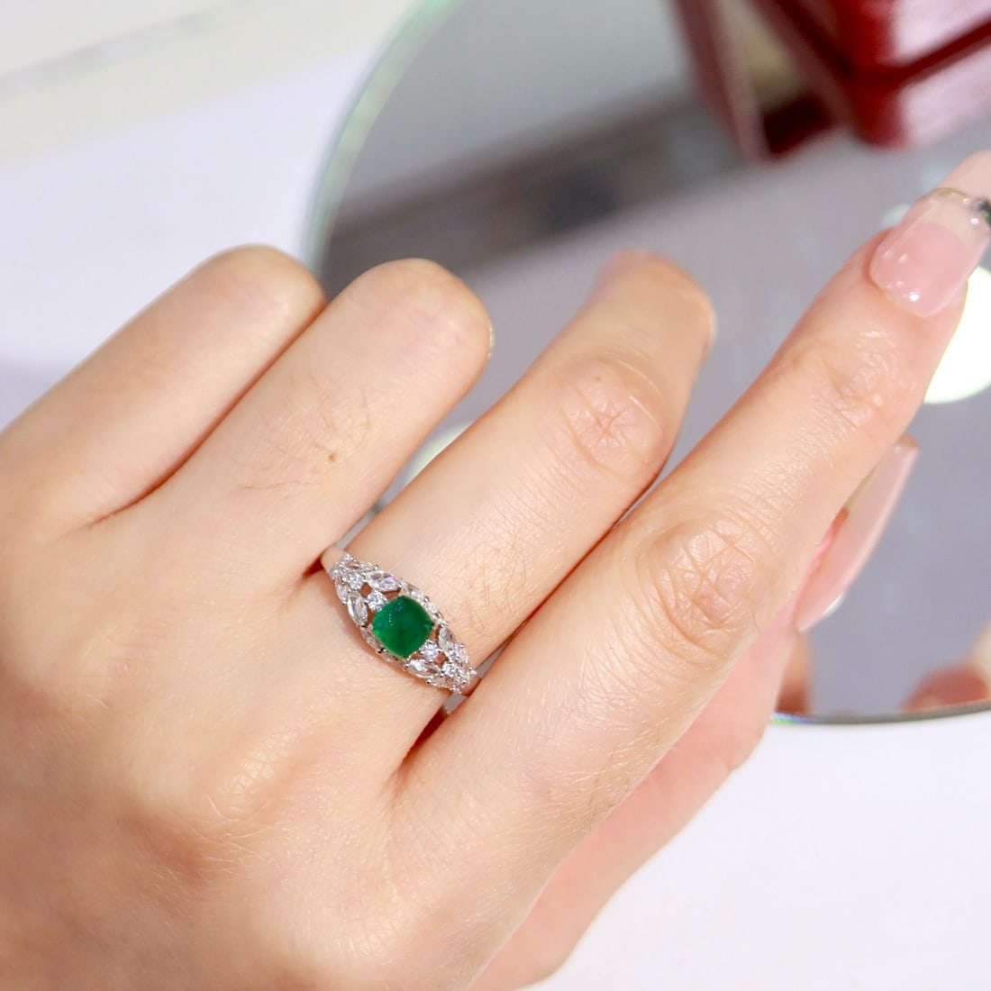 14k Gold 1.28 Ctw Natural Emerald & Diamond Ring - 8