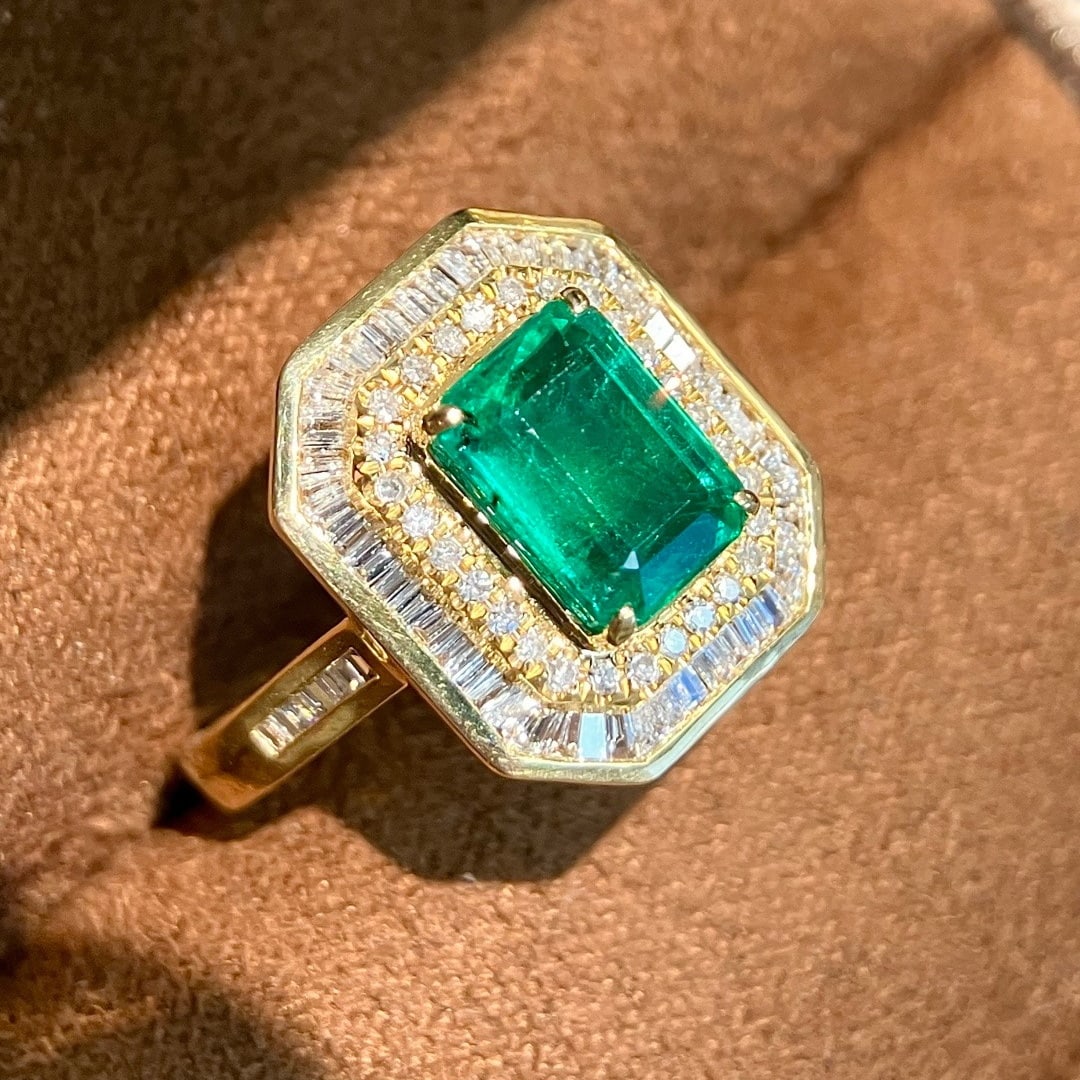 14k Gold 2.84 Ctw Natural Emerald & Diamond Ring - 2