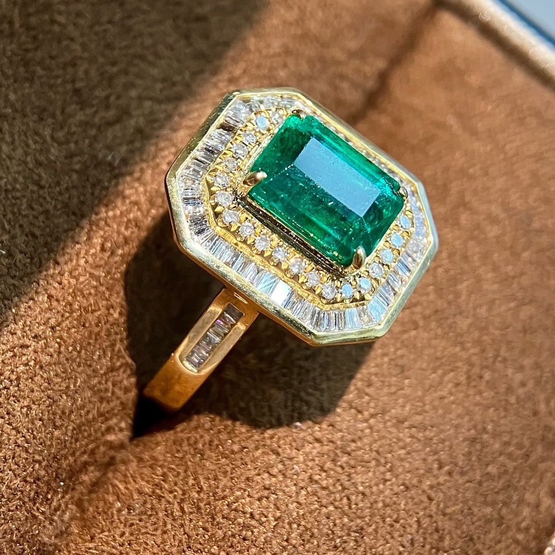14k Gold 2.84 Ctw Natural Emerald & Diamond Ring - 6