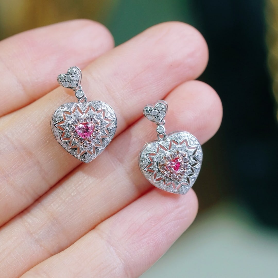 14k Gold 0.80 Ctw Natural Pink Diamond & Diamond Earrings: Ref:231174390 // gold content:14k gold // main gemstone:pink diamond // shape:heart // carat weight:0. 22ct // color:pink // treatment:natural // // adjacent gemstone 2 : diamond // shape:round //