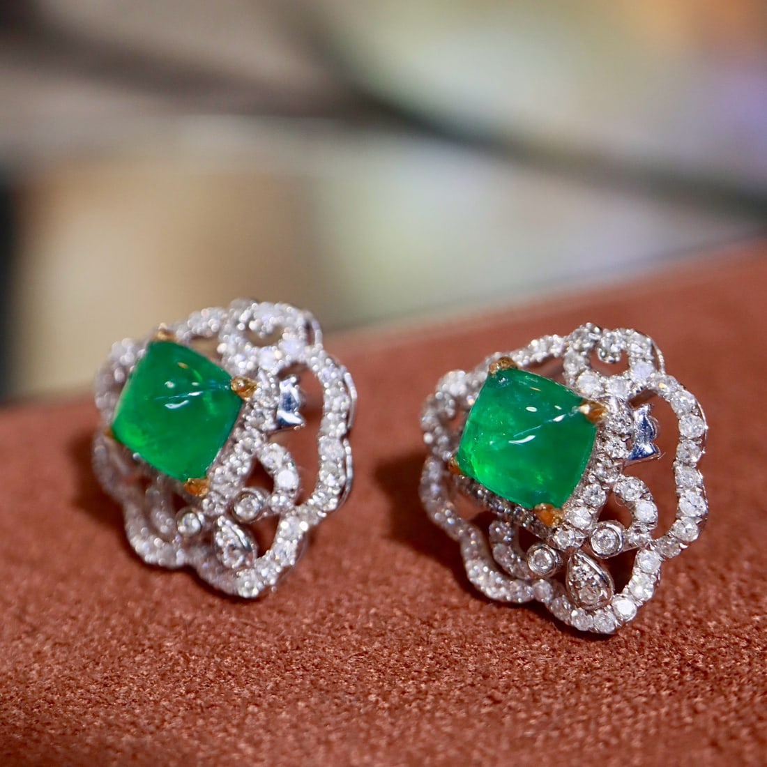 14k Gold 2.18 Ctw Natural Emerald & Diamond Earrings - 2