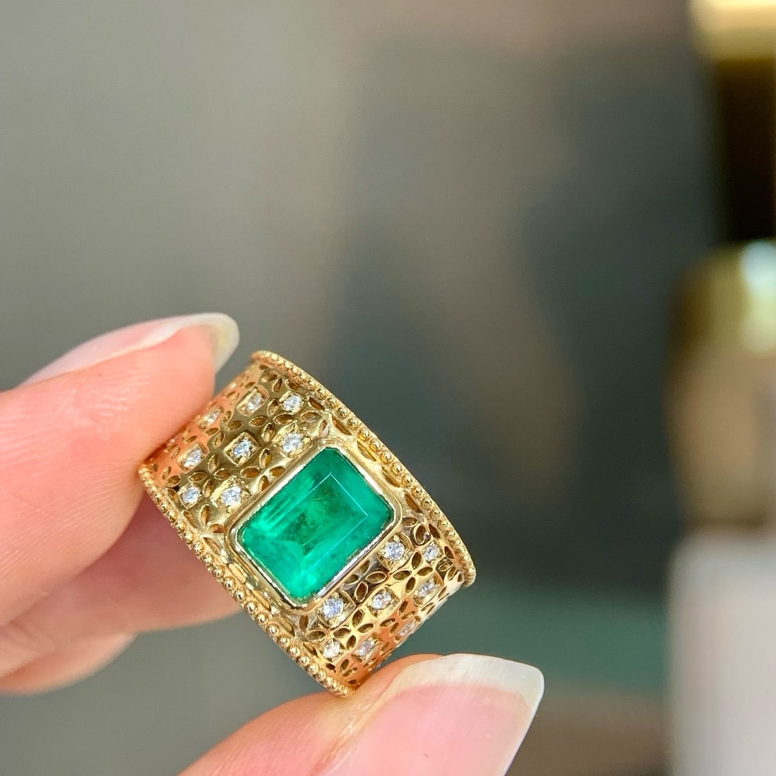 14k Gold 1.76 Ctw Natural Emerald & Diamond Ring - 2