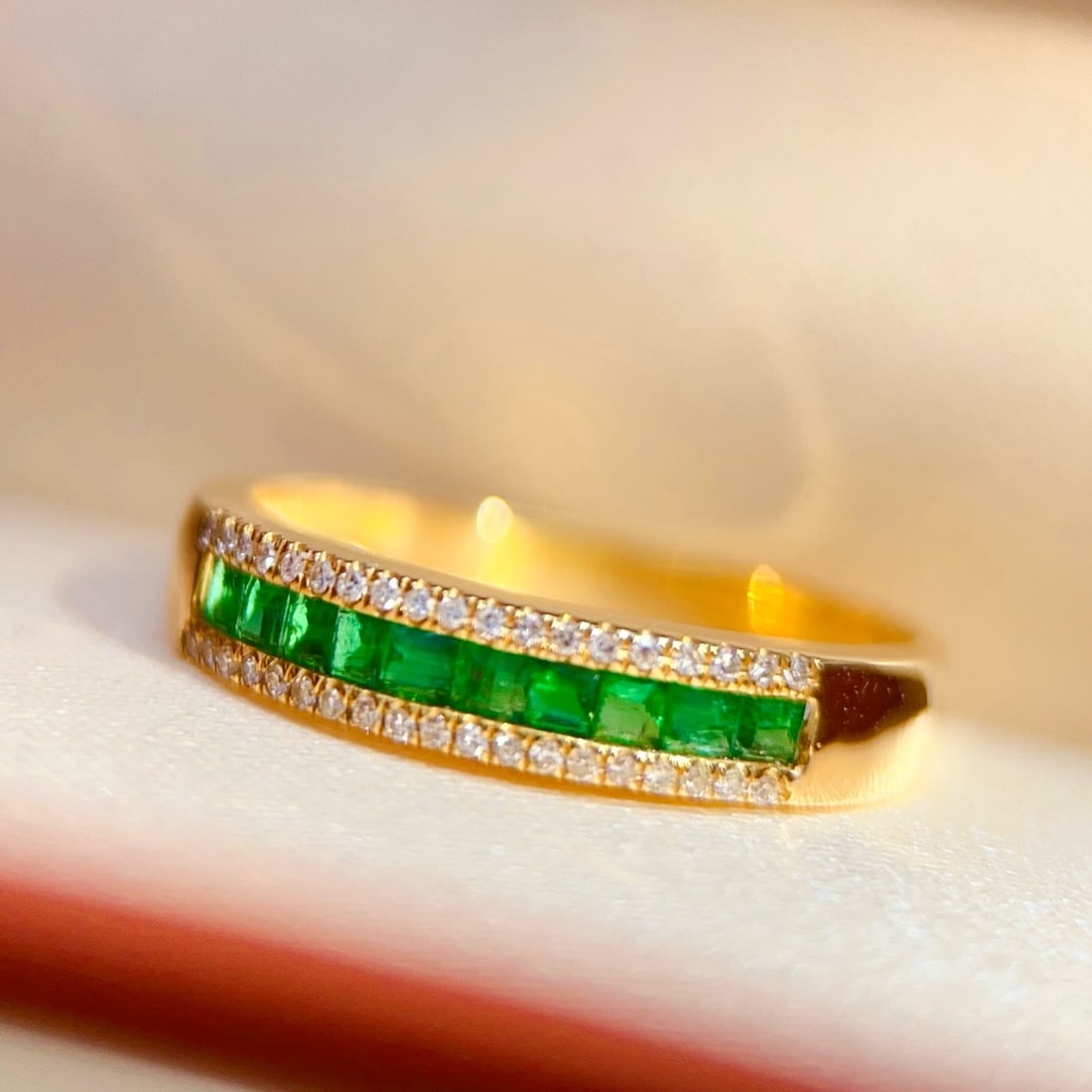 14k Gold 0.4 Ct Natural Emerald & Diamond Ring - 2